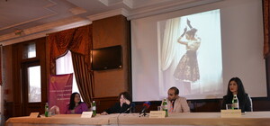 Прекрасным едины: донецкий дизайнер с ДЦП рассказала журналистам о новой коллекции