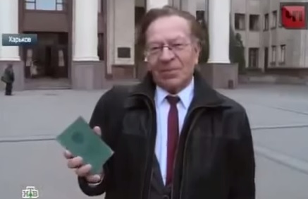 Обиженный университетом Александр Михелев. Кадр из видео. 
