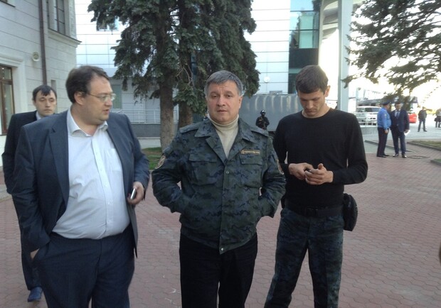 Арсен Аваков и коллеги. Фото Vgorode.