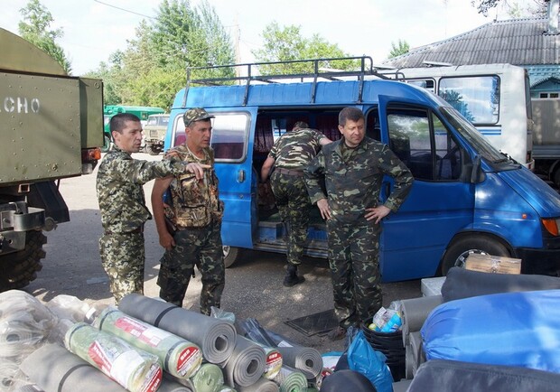 На блокпост привезли припасы. Фото с сайта mil.gov.ua.