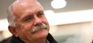 Никита Михалков перечислил деньги для пострадавших 2 мая в Одессе