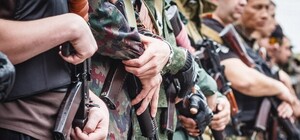 Захваченная воинская часть, проблемы с водой и новые похищения: общая ситуация в Донецке и регионе