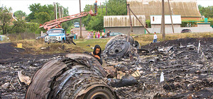 Вывоз тел погибших пассажиров Boeing-777 и бои на Донбассе: как прошли выходные на востоке