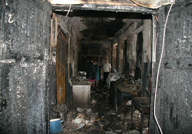 Пожар тушили около 40 минут. Фото - kharkiv.mns.gov.ua