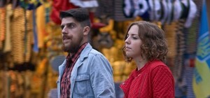 Фотоподборка осенней моды на улицах Одессы: кожа и яркие бабушки