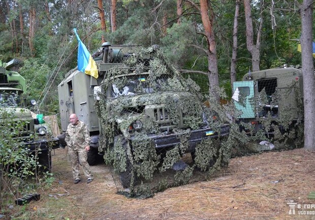 Новость - События - Бойцов 22 батальона теробороны за провинности несколько суток держат в железной "будке"