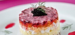 Салаты на Новый год 2015: как оформить и подать салат 