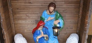 Возле Дома Советов появился Рождественский вертеп