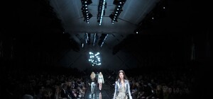 Царев утверждает, что Луи Виттон и Роберто Кавалли помогают детям 