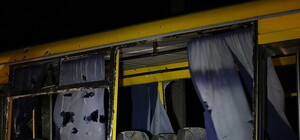 Появилось первое видео блокпоста под Волновахой в момент обстрела