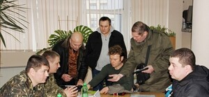 Минобороны в Харькове ищет стрелков, водителей и минеров