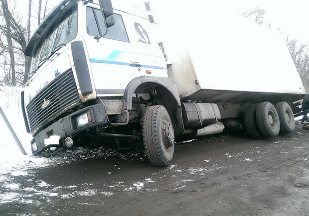 ДТП под Харьковом с грузовиком с гумпомощью