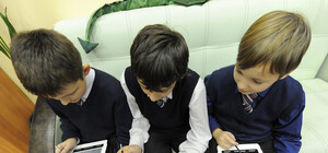 Харьковским школьникам вместо учебников выдадут электронные книги