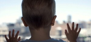 Трагедия: ребенок выпал с девятого этажа