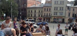 Львівські волонтери в центрі міста збиратимуть допомогу для фронтовиків