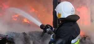 На Ришельевской подожгли здание Укртелекома