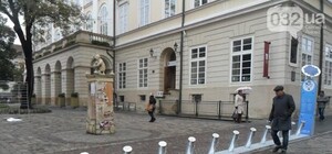 Львів’яни незадоволені велопрокатом, який перегородив площу Ринок