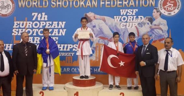 Новость - Спорт - Юный харьковчанин стал серебряным призером чемпионата Европы по каратэ