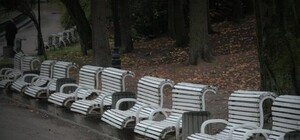 Львів’янин залишив немовля на лавці у парку