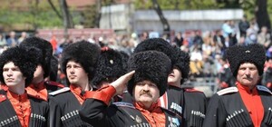 В школах Ялты за порядком будут следить казаки