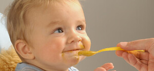 В біженки вимагають аналіз ДНК щоб зареєструвати дитину у Львові