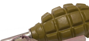 Сумку з гранатою у Львові  