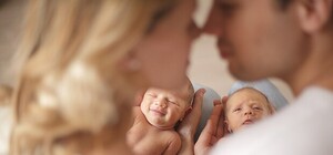 Родители отказались от одного из сыновей-близнецов, испугавшись диагноза