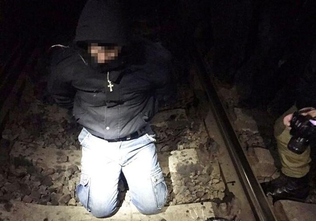 Новость - События - Милиционер, который пытался подорвать пассажирский поезд, оказался сторонником "Новороссии"