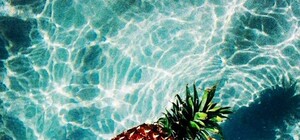 На ВДНХ сегодня проходит уличный фестиваль массажа и открывается бассейн