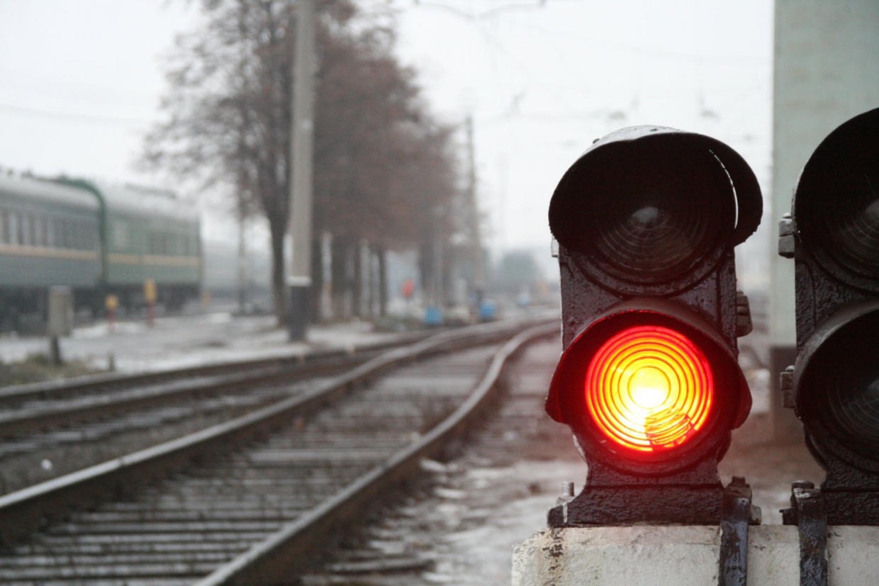 Новость - События - Стали известны подробности попытки суицида на железной дороге в Харькове