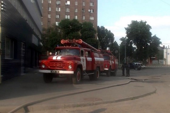 Новость - События - В Харькове из-за короткого замыкания сгорел текстильный цех (фото, видео)