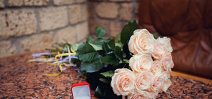 У Львові хлопець освідчився коханій дівчині в екстримальний спосіб (відео)