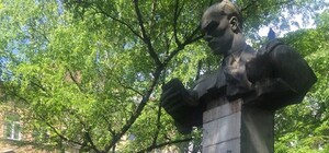 У Львові демонтують скандальний пам'ятник Тудору