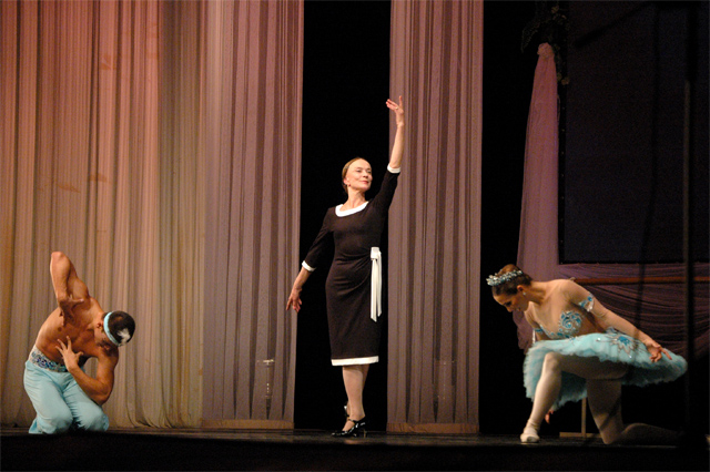 Балерине исполнилось 70 лет. Фото "мост-Харьков"