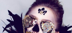 Страшно красиво: как выбрать макияж на Хеллоуин и во сколько это обойдется