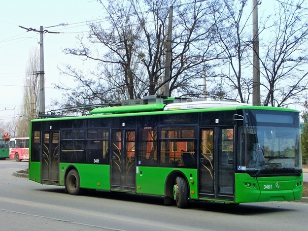 Новость - Транспорт и инфраструктура - Поехали: по Московскому проспекту снова ходят троллейбусы