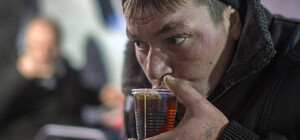 Не тількі безхатченки: кого можна побачити у львівській нічліжці для безпритульних