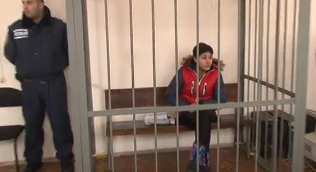 Новость - События - Грозит два срока: проходит суд над матерью, кинувшей ребенка в бармена
