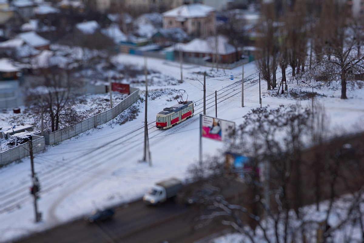 Новость - Транспорт и инфраструктура - Не мерзни на остановке: в Харькове два трамвая не вышли на маршрут
