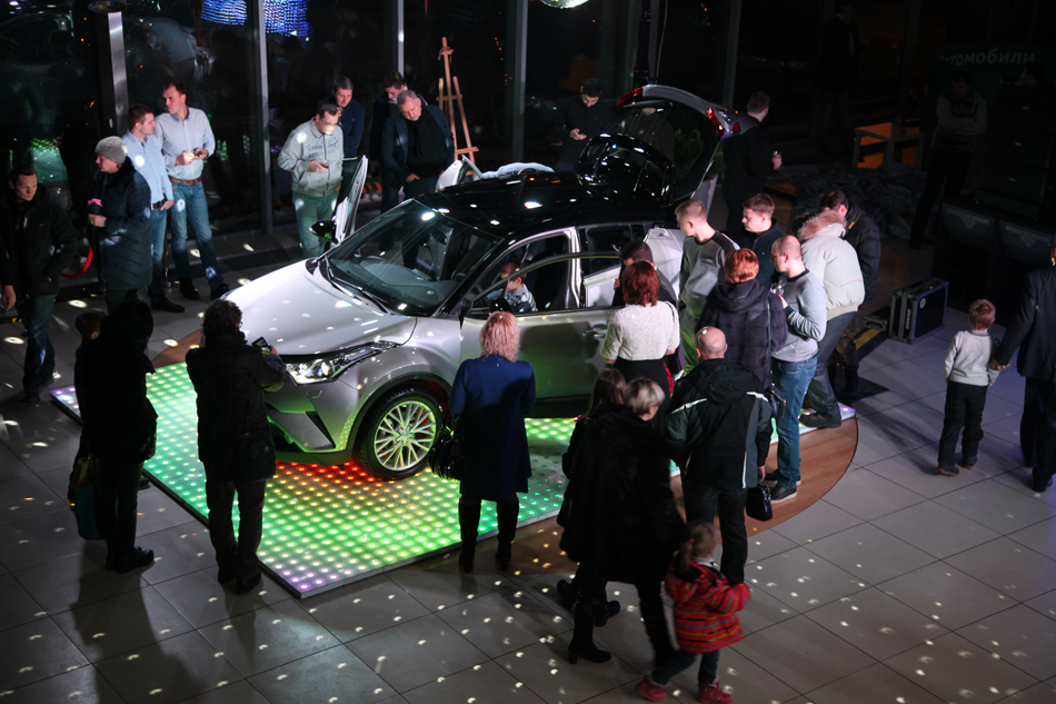 Новость - События - В Тойота Автоарт на Шевченко презентовали ультрасовременный Toyota C-HR