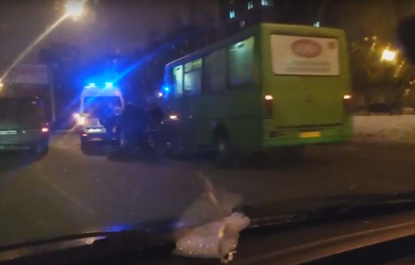 Новость - События - Насмерть: в Харькове маршрутка сбила пешехода