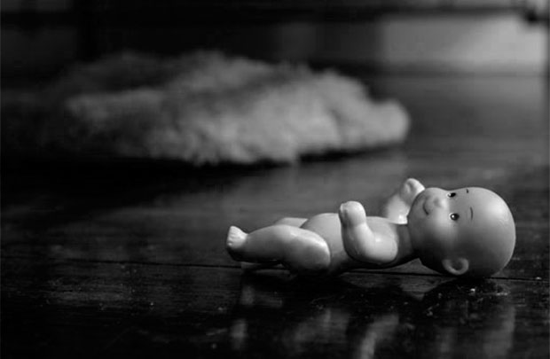 Новость - События - "С дипломом педагога": в Харькове пьяная няня уронила на землю младенца и уснула