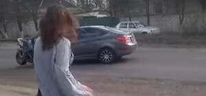 Снимала тверк подруги: харьковчанке на видео попал момент ДТП