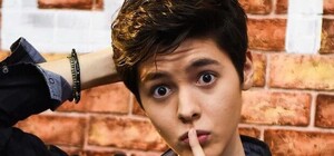 Ради лайков: Кристиан Костов пообещал разбить свою награду в центре Москвы, если победит в 