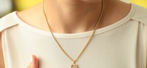 Ювелирно поработала: днепрянка целый месяц срывала с прохожих золотые украшения