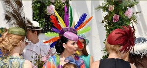 Скачки и дамы в шляпах: на Одесском ипподроме прошел праздник Леди