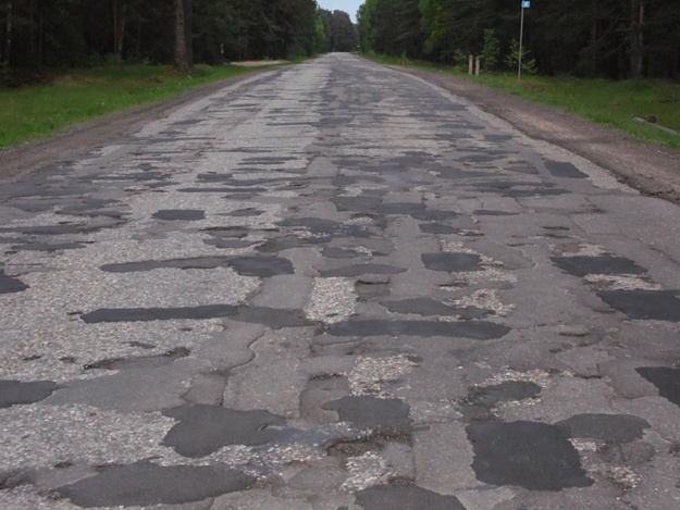 Новость - Транспорт и инфраструктура - Волчанск, Изюм, Меловое: стало известно какие дороги отремонтируют в ближайшее время