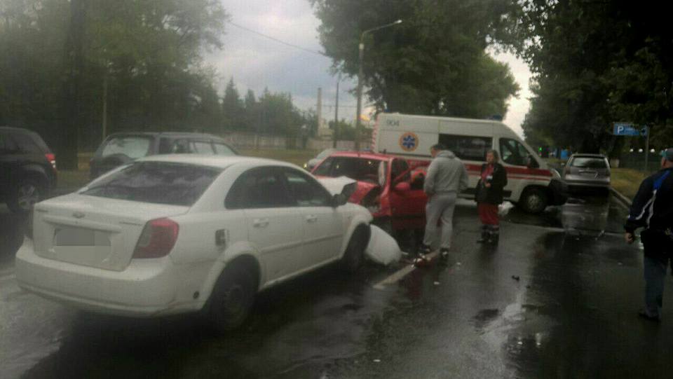 Новость - События - Четверо пострадавших: в Харькове пьяный водитель протаранил такси