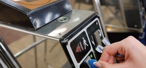 Не спеши прощаться: в 2018 году в метро все еще будут жетоны