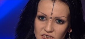 Клыки и линзы: одесситка шокировала судей Х-фактора